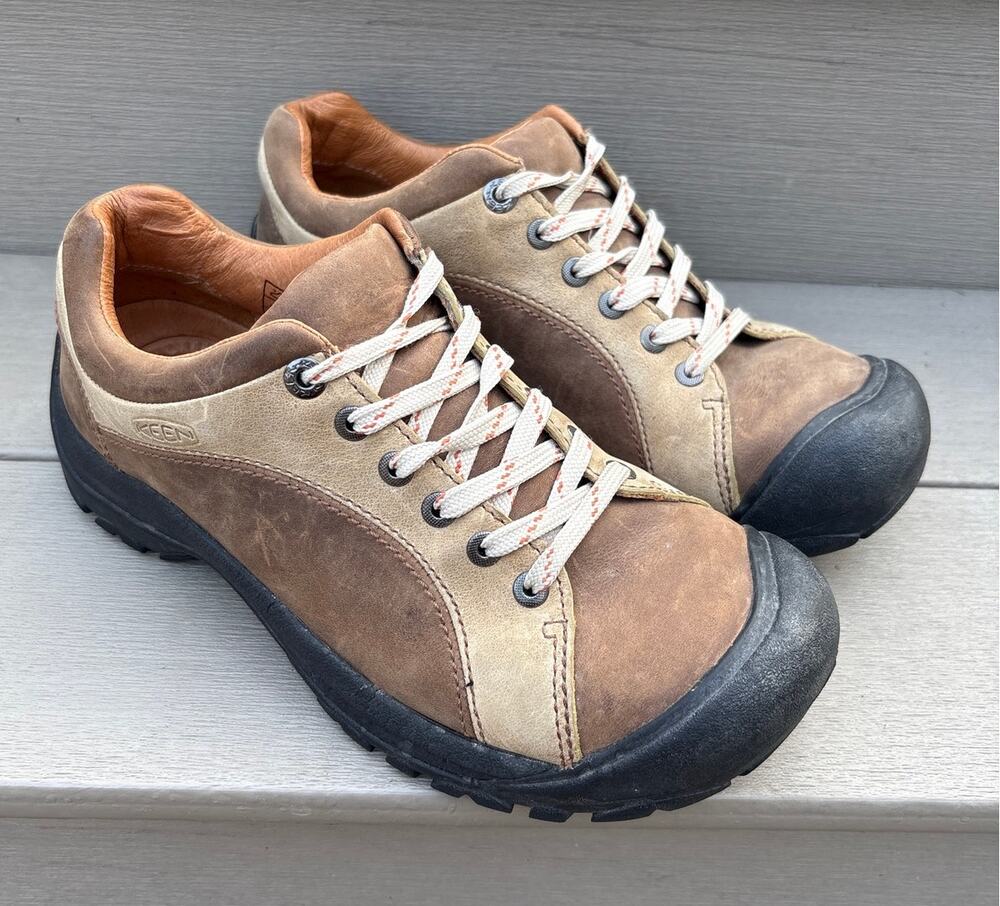 KEEN Women Presido Leather Hiking Shoes, US 9.5, EU 40